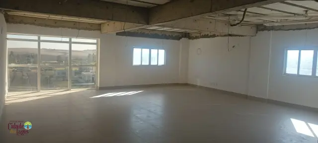 Aluga-se Sala Comercial