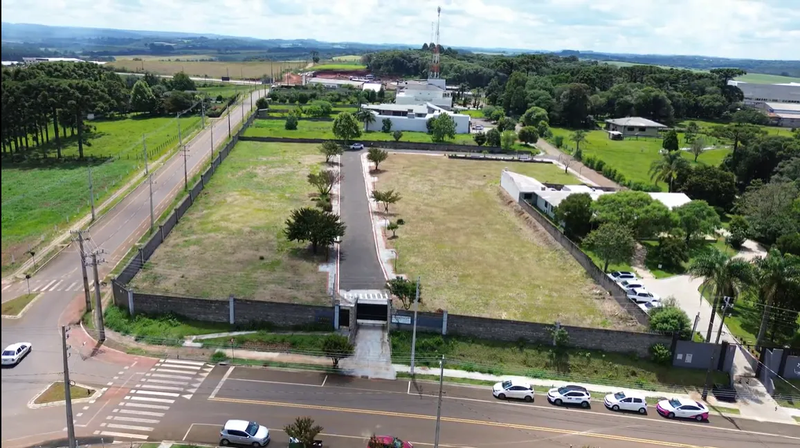 Lote à venda no Condomínio Everest